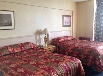 Town And Country Motor Hotel Calgary Bagian luar foto
