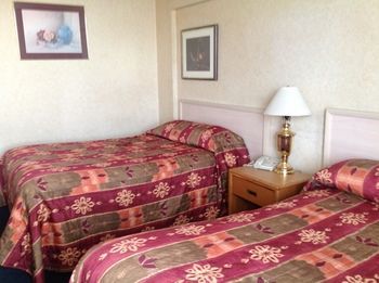 Town And Country Motor Hotel Calgary Bagian luar foto